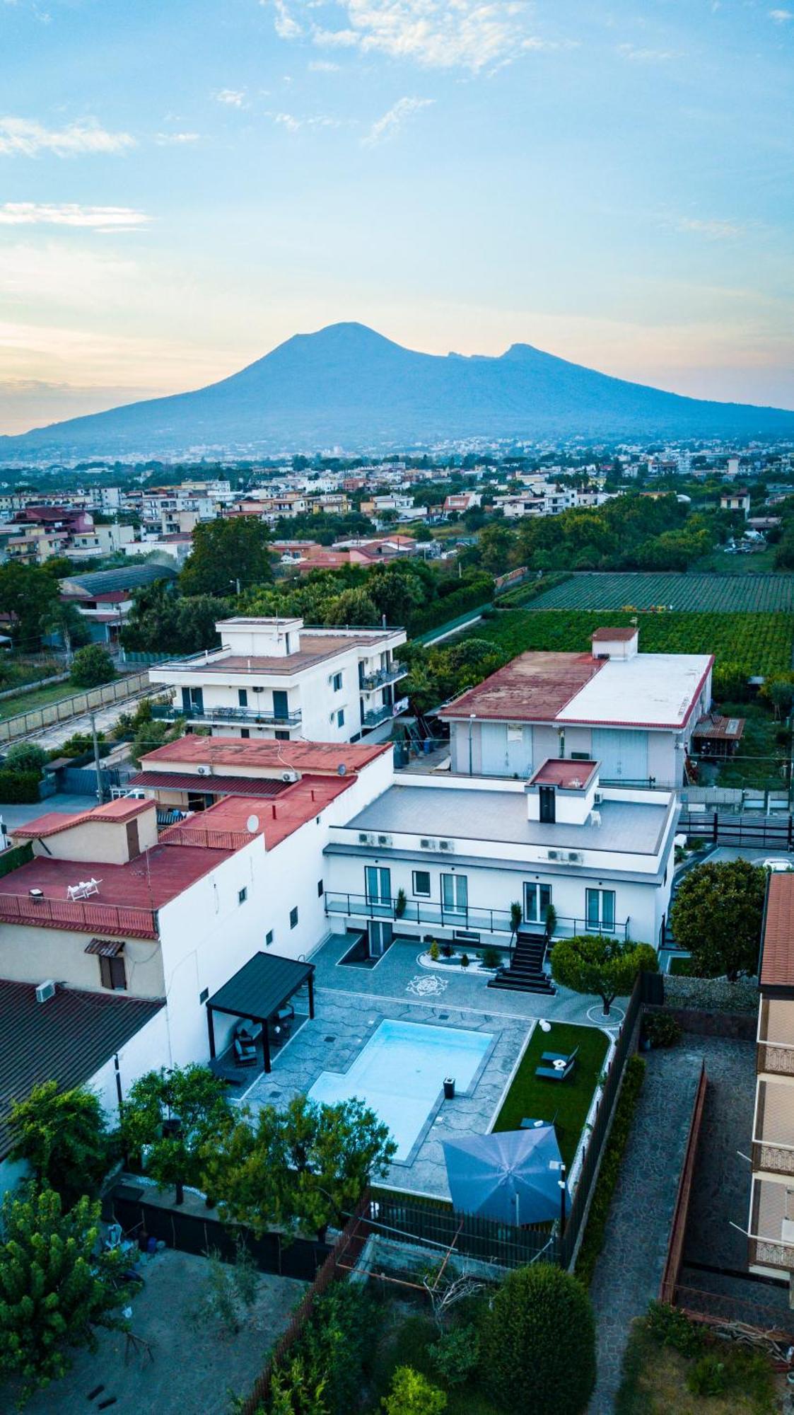 Maison De Julia Pompei Bagian luar foto